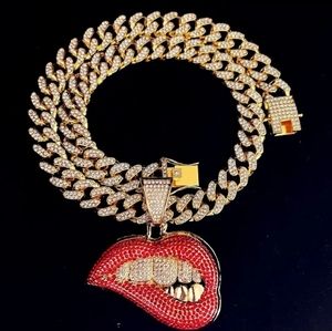 Icy sexy lip necklace with rope or c